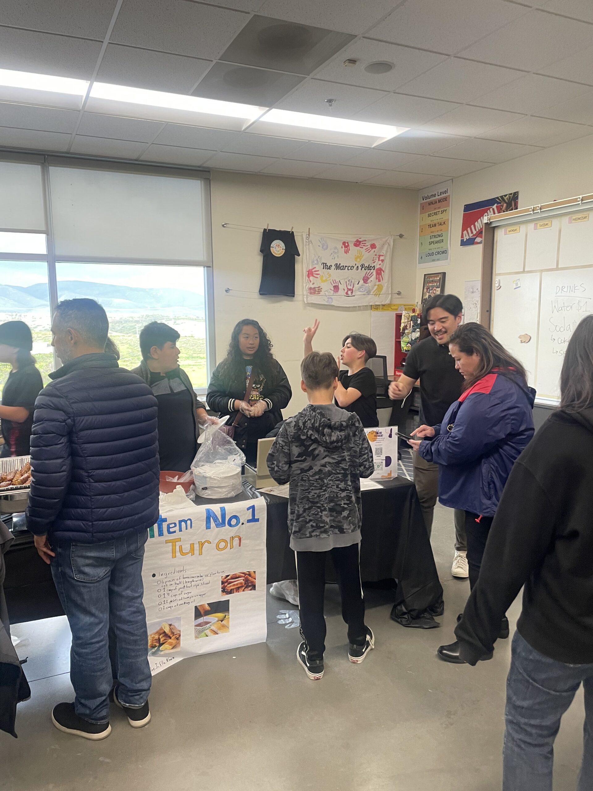 HTMCV students run a pop-up store at their Festival del Sol exhibition.